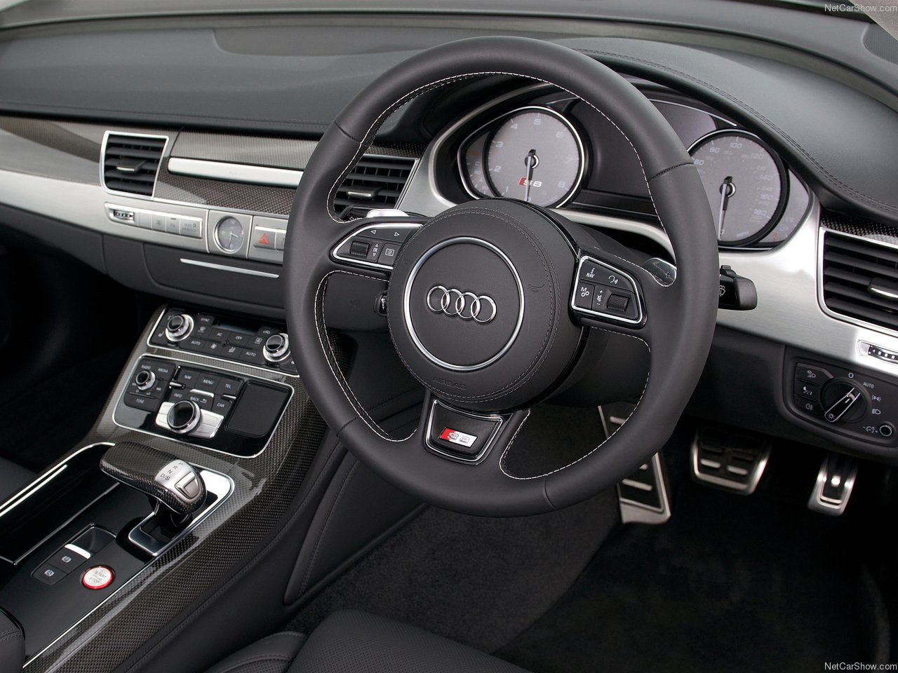 Audi S8